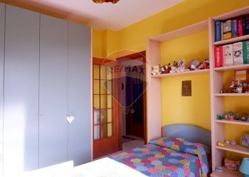 Camera 2 - Quadrilocale Via  Louis Pasteur
 
28, Caserta - foto 23