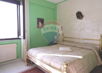 Camera matrimoniale - Quadrilocale Via  Louis Pasteur
 
28, Caserta - foto 27