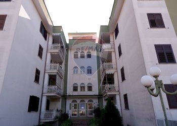 Edificio all\'aperto - Quadrilocale Via  Louis Pasteur
 
28, Caserta - foto 37