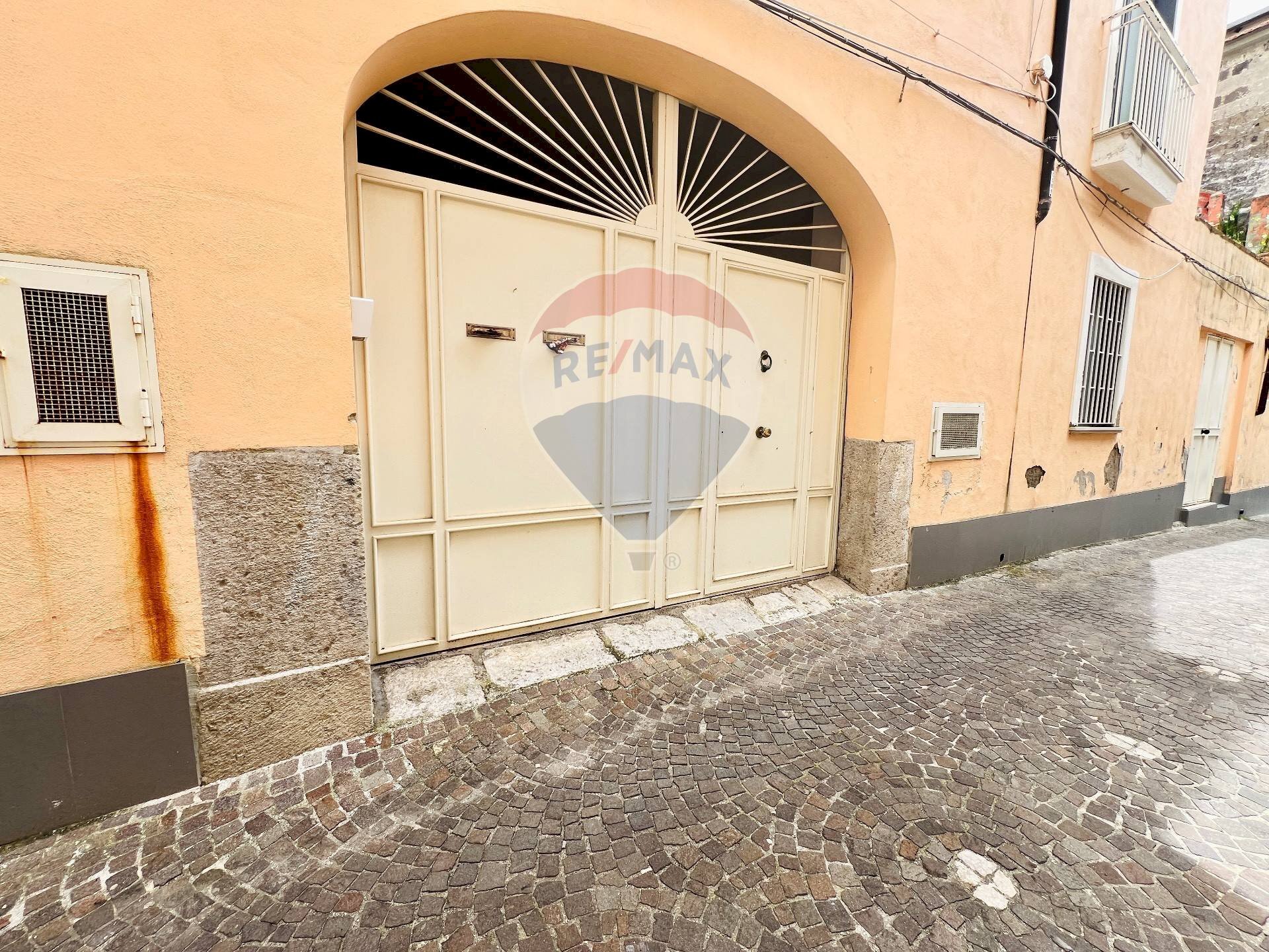 Edificio all\'aperto - Independent house Via A. della Cioppa
 
13, Bellona - photo 3