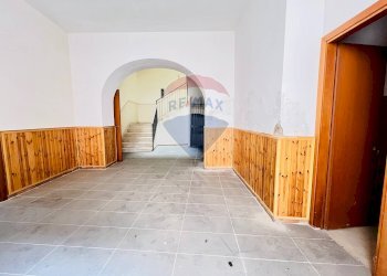 Hall / corridoio - Casa indipendente Via A. della Cioppa
 
13, Bellona - foto 5