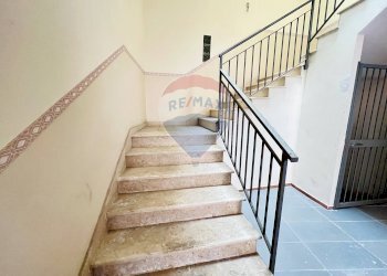 Scale - Casa indipendente Via A. della Cioppa
 
13, Bellona - foto 9