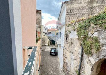 Balcone - Casa indipendente Via A. della Cioppa
 
13, Bellona - foto 16