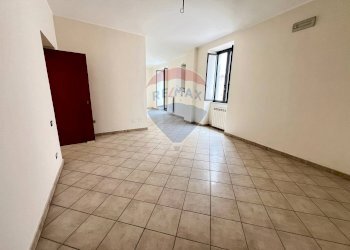 Stanza vuota - Casa indipendente Via A. della Cioppa
 
13, Bellona - foto 37