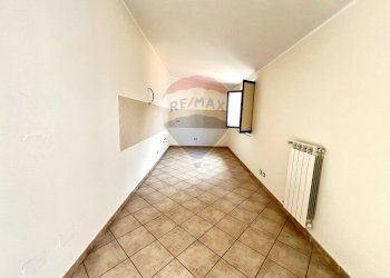 Stanza vuota - Casa indipendente Via A. della Cioppa
 
13, Bellona - foto 43