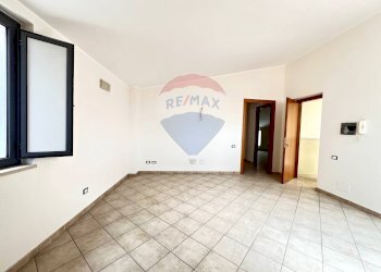 Stanza vuota - Casa indipendente Via A. della Cioppa
 
13, Bellona - foto 47