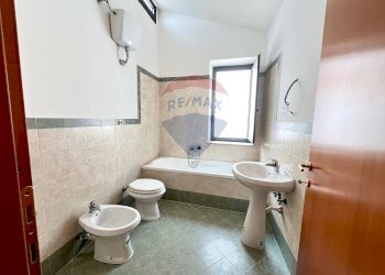 Bagno - Casa indipendente Via A. della Cioppa
 
13, Bellona - foto 50