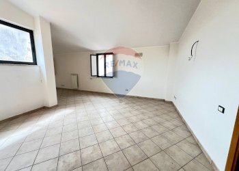 Stanza vuota - Casa indipendente Via A. della Cioppa
 
13, Bellona - foto 57