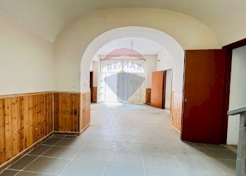 Hall / corridoio - Casa indipendente Via A. della Cioppa
 
13, Bellona - foto 62