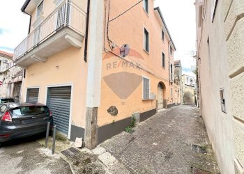 Edificio all\'aperto - Casa indipendente Via A. della Cioppa
 
13, Bellona - foto 82