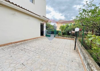 Terrazza - Villa Via Tufo
 
6, Vitulazio - foto 107