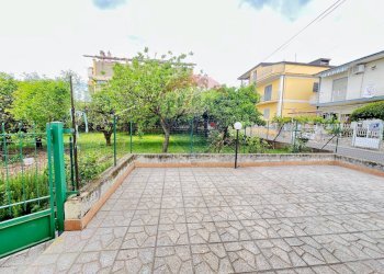 Terrazza - Villa Via Tufo
 
6, Vitulazio - foto 108