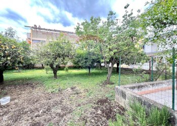 Giardino - Villa Via Tufo
 
6, Vitulazio - foto 113