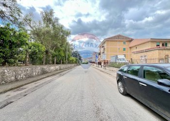 Edificio all\'aperto - Villa Via Tufo
 
6, Vitulazio - foto 148