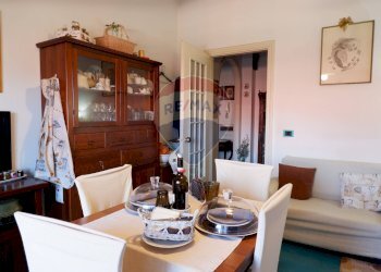 Sala da pranzo - Trilocale Via JOHN ANDREW GRAEFER PIAZZA PITESTI
 
2, Caserta - foto 16