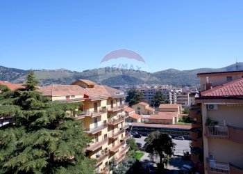 Edificio all\'aperto - Trilocale Via JOHN ANDREW GRAEFER PIAZZA PITESTI
 
2, Caserta - foto 28