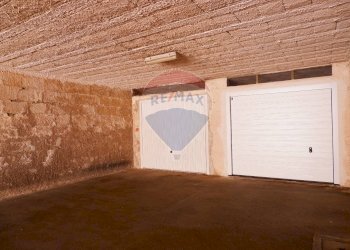 Stanza vuota - Trilocale Via JOHN ANDREW GRAEFER PIAZZA PITESTI
 
2, Caserta - foto 44