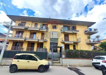 Edificio all\'aperto - Semi-detached Villa Via Guglielmo Stendardo
 
3, Sparanise - photo 51