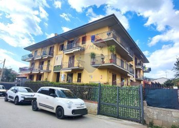 Edificio all\'aperto - Semi-detached Villa Via Guglielmo Stendardo
 
3, Sparanise - photo 48