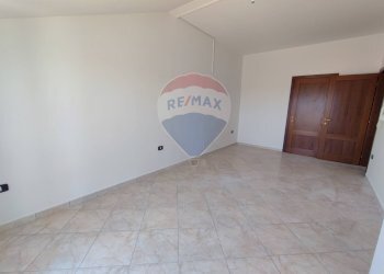 Stanza vuota - Semi-detached Villa Via Guglielmo Stendardo
 
3, Sparanise - photo 27