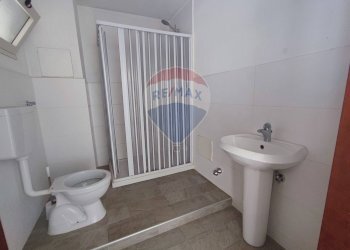 Bagno garage - Terraced Villa Via del Lazzaretto
 
15, Sparanise - photo 42