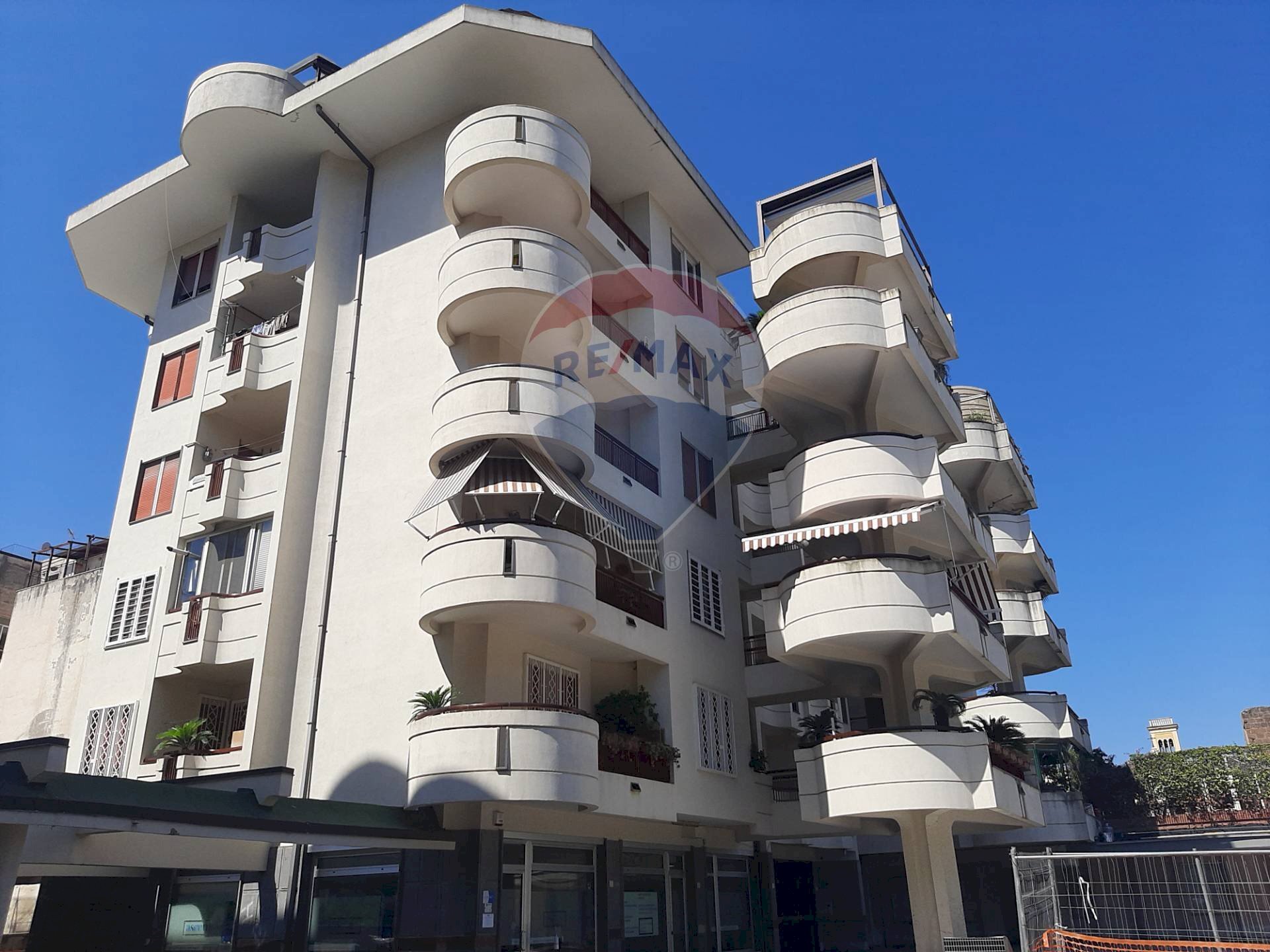 Edificio all\'aperto - Attico Piazza Aldo Moro
 
26, Caserta - foto 2