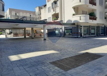 Edificio all\'aperto - Attico Piazza Aldo Moro
 
26, Caserta - foto 1