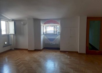 Stanza vuota - Attico Piazza Aldo Moro
 
26, Caserta - foto 12