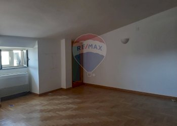 Stanza vuota - Attico Piazza Aldo Moro
 
26, Caserta - foto 13