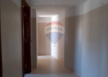 Hall / corridoio - Attico Piazza Aldo Moro
 
26, Caserta - foto 14