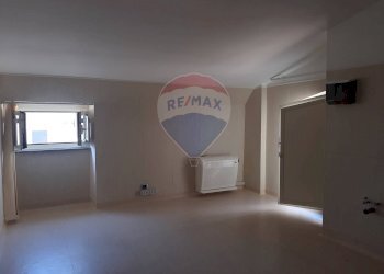 Stanza vuota - Attico Piazza Aldo Moro
 
26, Caserta - foto 16