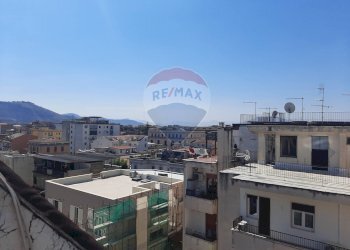 Edificio all\'aperto - Attico Piazza Aldo Moro
 
26, Caserta - foto 21