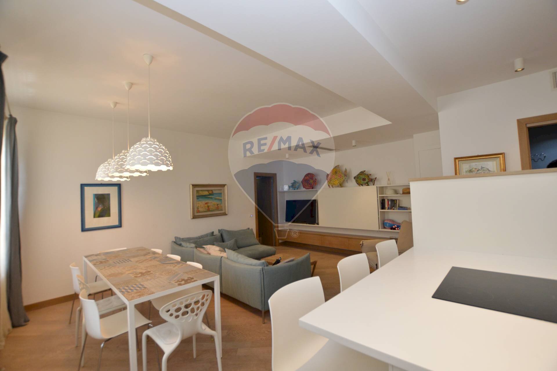 Sala da pranzo - Quadrilocale vico Isonzo
 
1, Alassio - foto 3