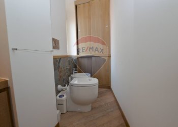 Bagno - Quadrilocale vico Isonzo
 
1, Alassio - foto 17