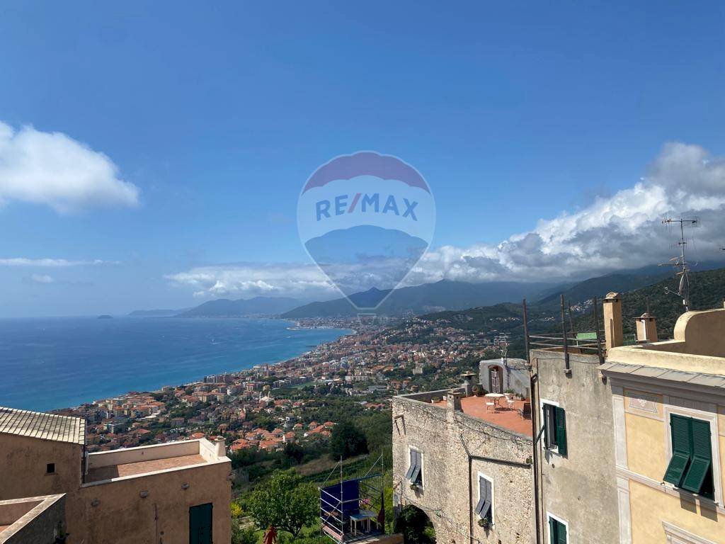 Edificio all\'aperto - Casa semi indipendente Piazza Sant'Agostino, Borgio Verezzi - foto 1