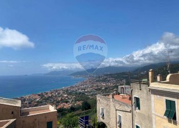 Edificio all\'aperto - Casa semi indipendente Piazza Sant'Agostino, Borgio Verezzi - foto 6