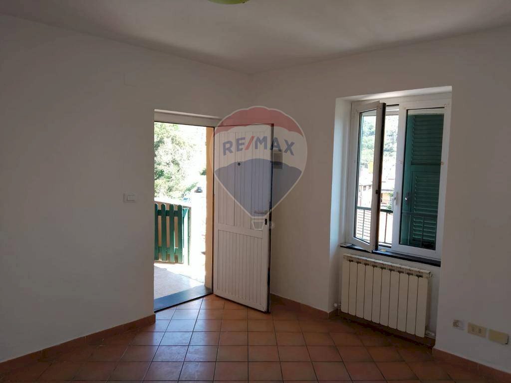 Stanza vuota - Trilocale Loc. San Lorenzo, Giustenice - foto 3