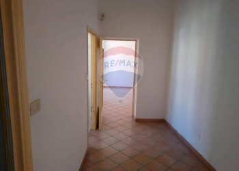 Hall / corridoio - Trilocale Loc. San Lorenzo, Giustenice - foto 5