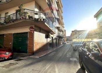 Edificio all\'aperto - Appartamento Via Zara, Albenga - foto 37