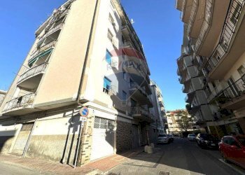 Edificio all\'aperto - Appartamento Via Zara, Albenga - foto 39