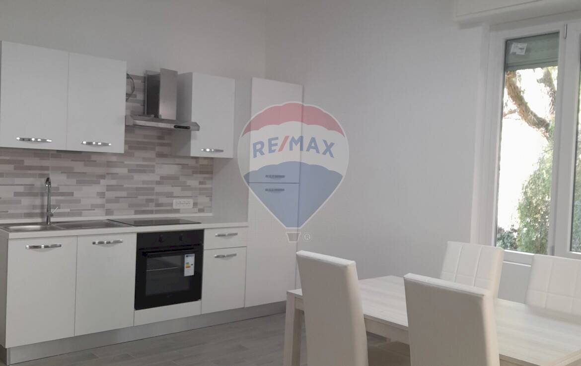 Cucina - Trilocale Via Piazza della Pace
 
snc, Borghetto Santo Spirito - foto 1