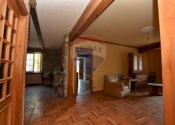 Hall / corridoio - Independent house Frazione Rivere
 
snc, Cartosio - photo 25