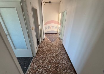 Hall / corridoio - Quadrilocale Carcare - foto 6