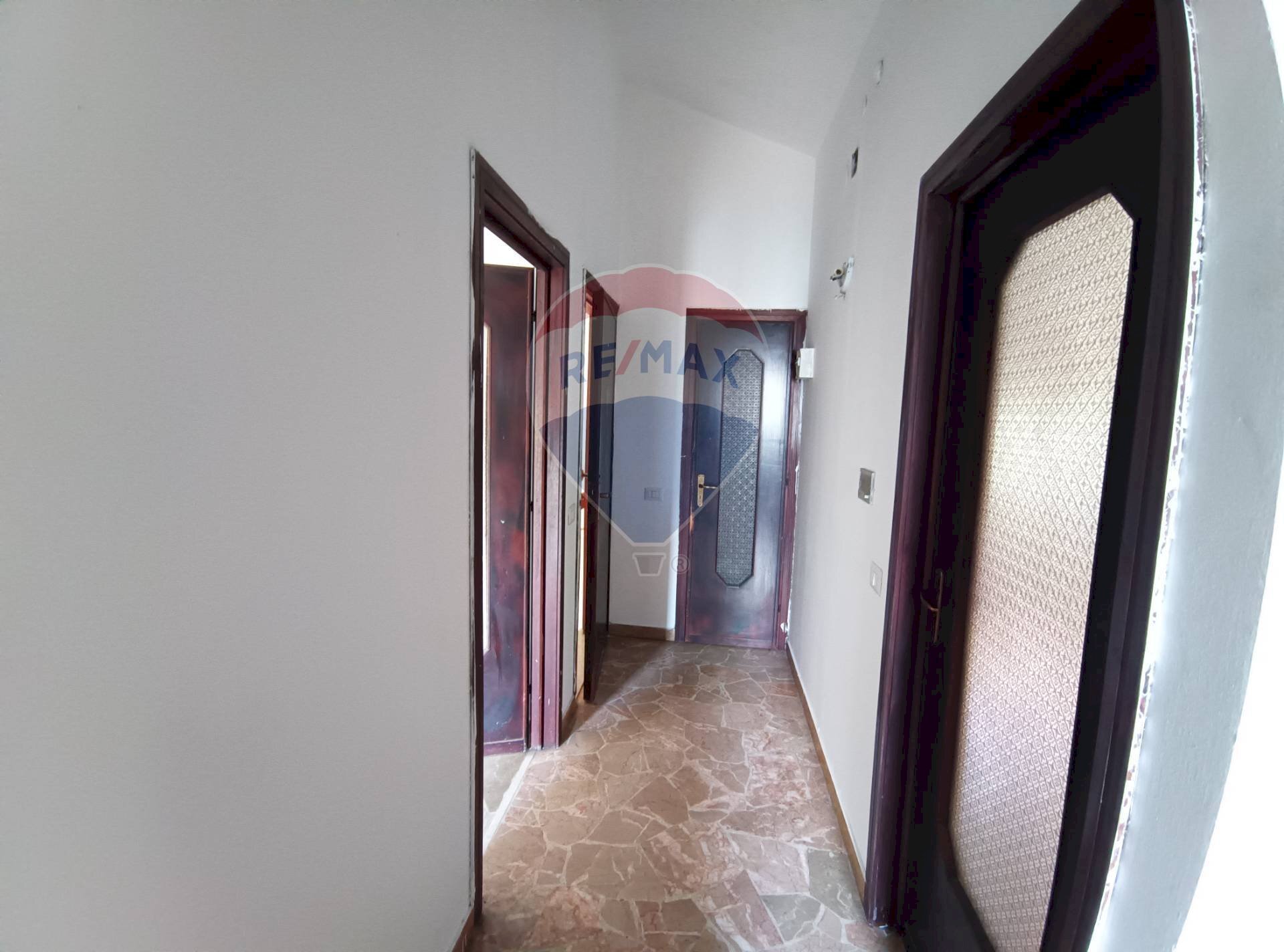 Hall / corridoio - Quadrilocale via Comunale
 
10, Mallare - foto 3