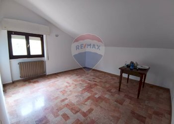 Stanza vuota - Quadrilocale via Comunale
 
10, Mallare - foto 12