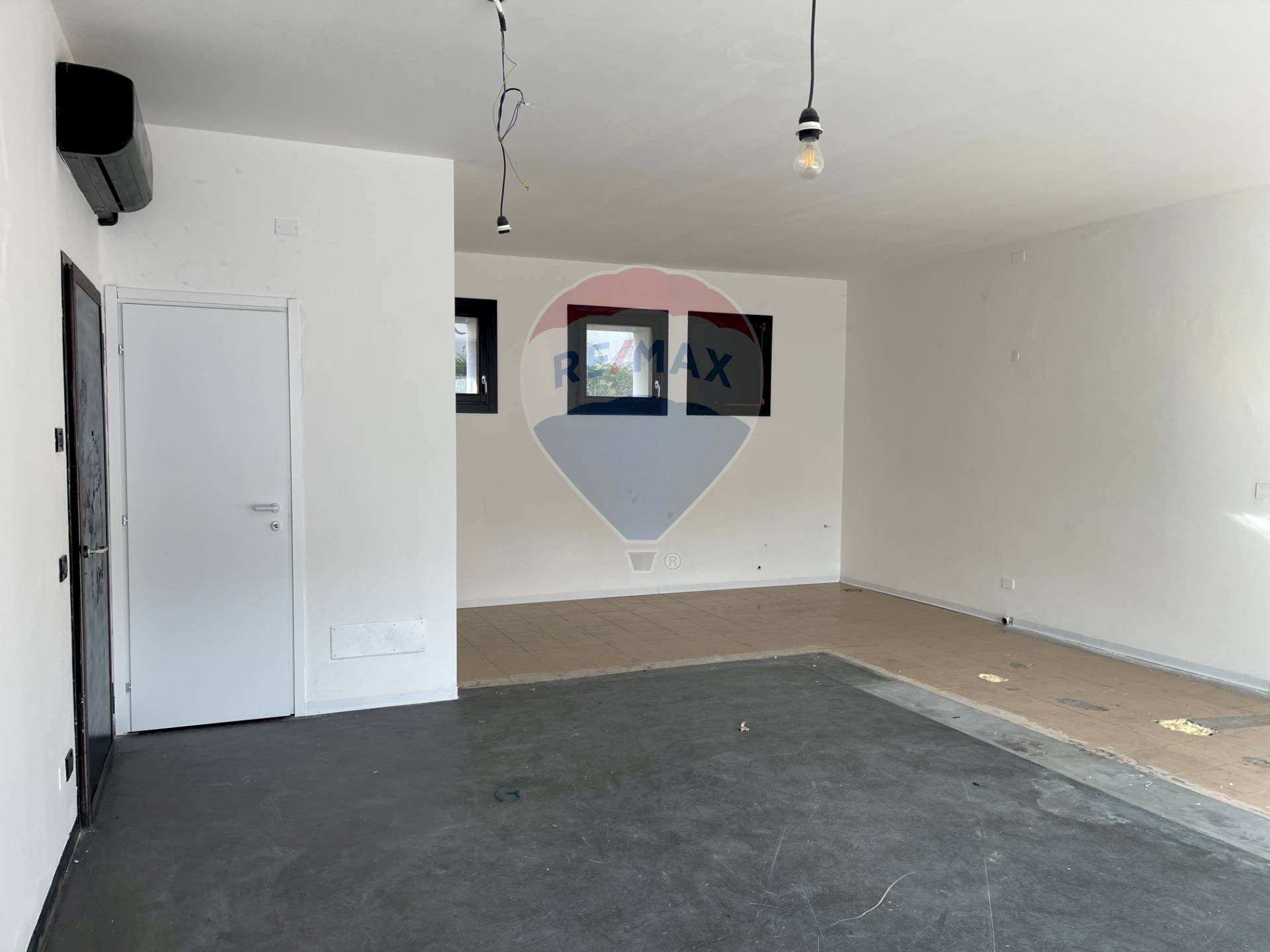 Stanza vuota - Shop Via Romanina
 
29/A, Castelfranco Veneto - photo 2