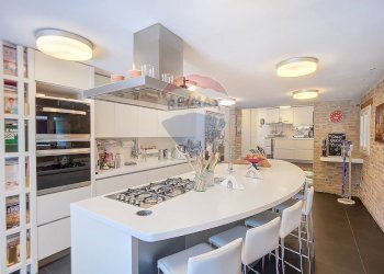 Cucina - Villa Romano d'Ezzelino - foto 12