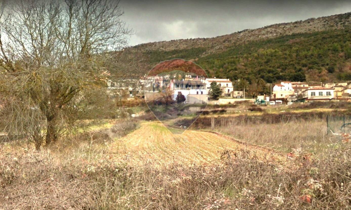 Vista delle montagne - Terreno edificabile Via Piè dei Colli
snc, San Pio delle Camere - foto 2