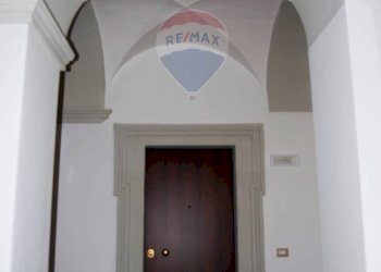 Hall / corridoio - Casa indipendente Piazza Vittorio Emanuele III
 
8, Barete - foto 42