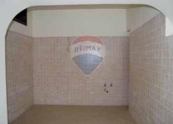 Stanza vuota - Casa indipendente Piazza Vittorio Emanuele III
 
8, Barete - foto 47